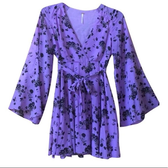 Free People dress with bell sleeves! - Picture 1 of 5